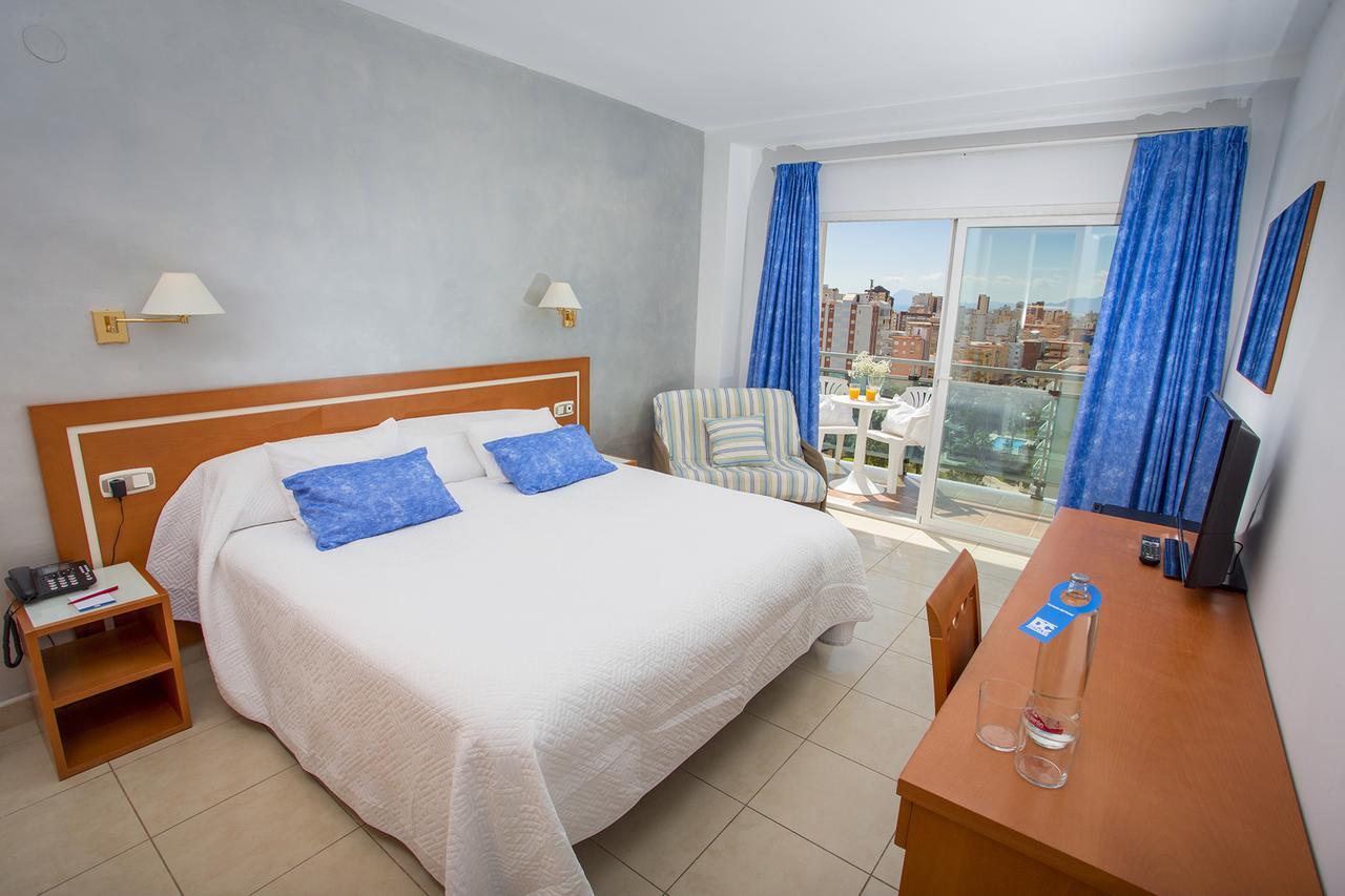 Habitación Doble con cama supletoria (2 adultos + 1 niño)